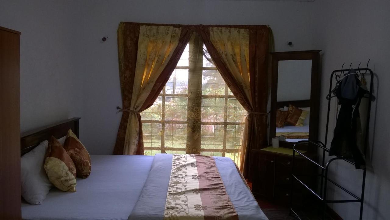 Srihelyes Inn Нувара-Елія Екстер'єр фото
