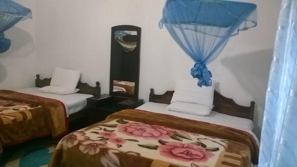 Srihelyes Inn Нувара-Елія Екстер'єр фото